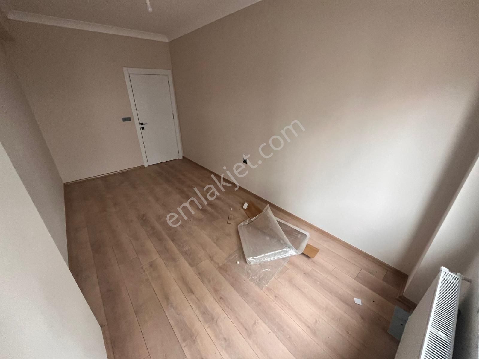 Yükselden Edremitte Sıfır K.mutfak Ebv.banyolu Öncephe 2+1 Satılık Daire - Görsel 11