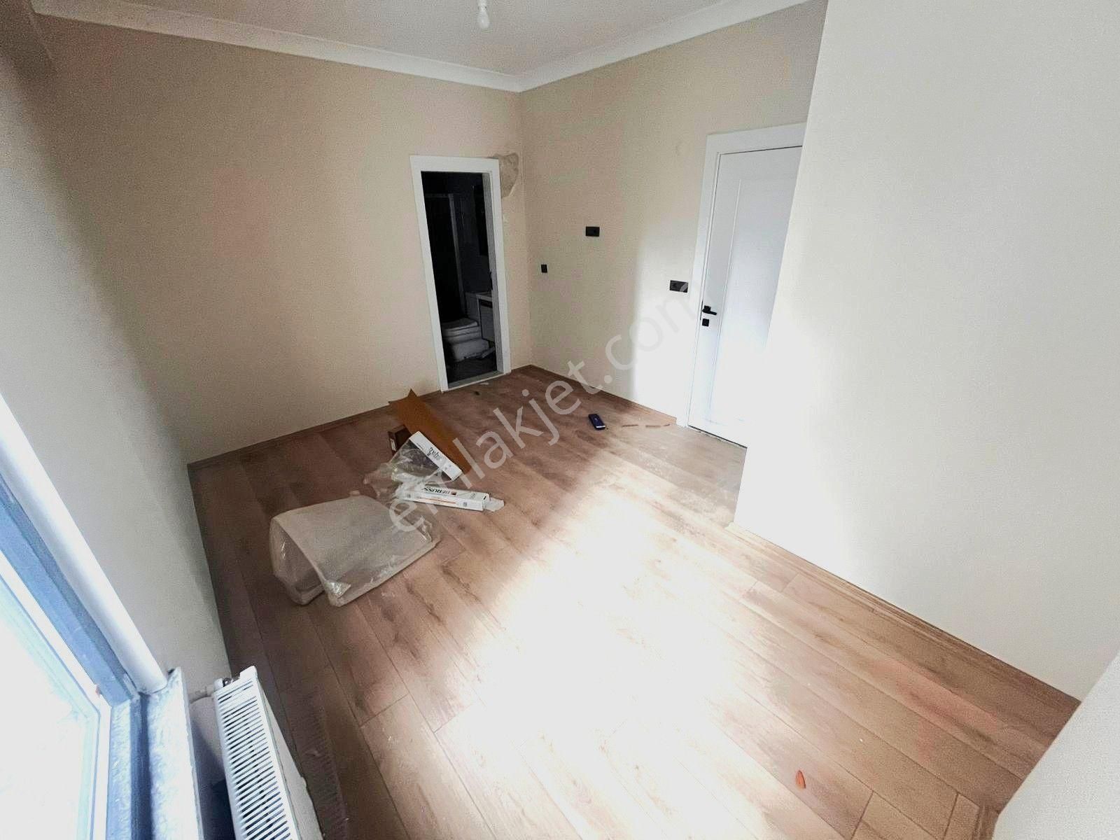 Yükselden Edremitte Sıfır K.mutfak Ebv.banyolu Öncephe 2+1 Satılık Daire - Görsel 8