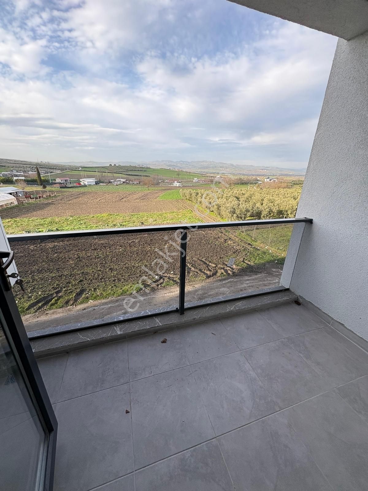 Görüklede 2+1 Manzaralı Sıfır Projede Sıfır Eşyalı Kiralık Daire - Görsel 15