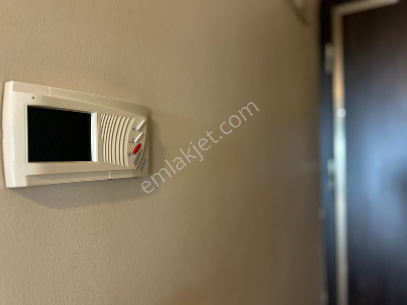 Yükselden Kadıköyde Ebeveyn Banyolu Ayrı Mutfaklı Şık 2+1 Daire - Görsel 15