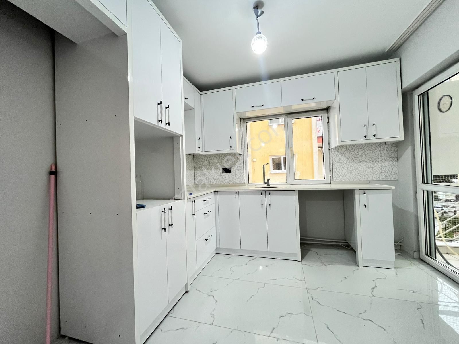 Sesli’den 2. Anafartalar Mahallesinde 3+1 Site İçerisinde Ara Kat Daire Fırsatı - Görsel 6