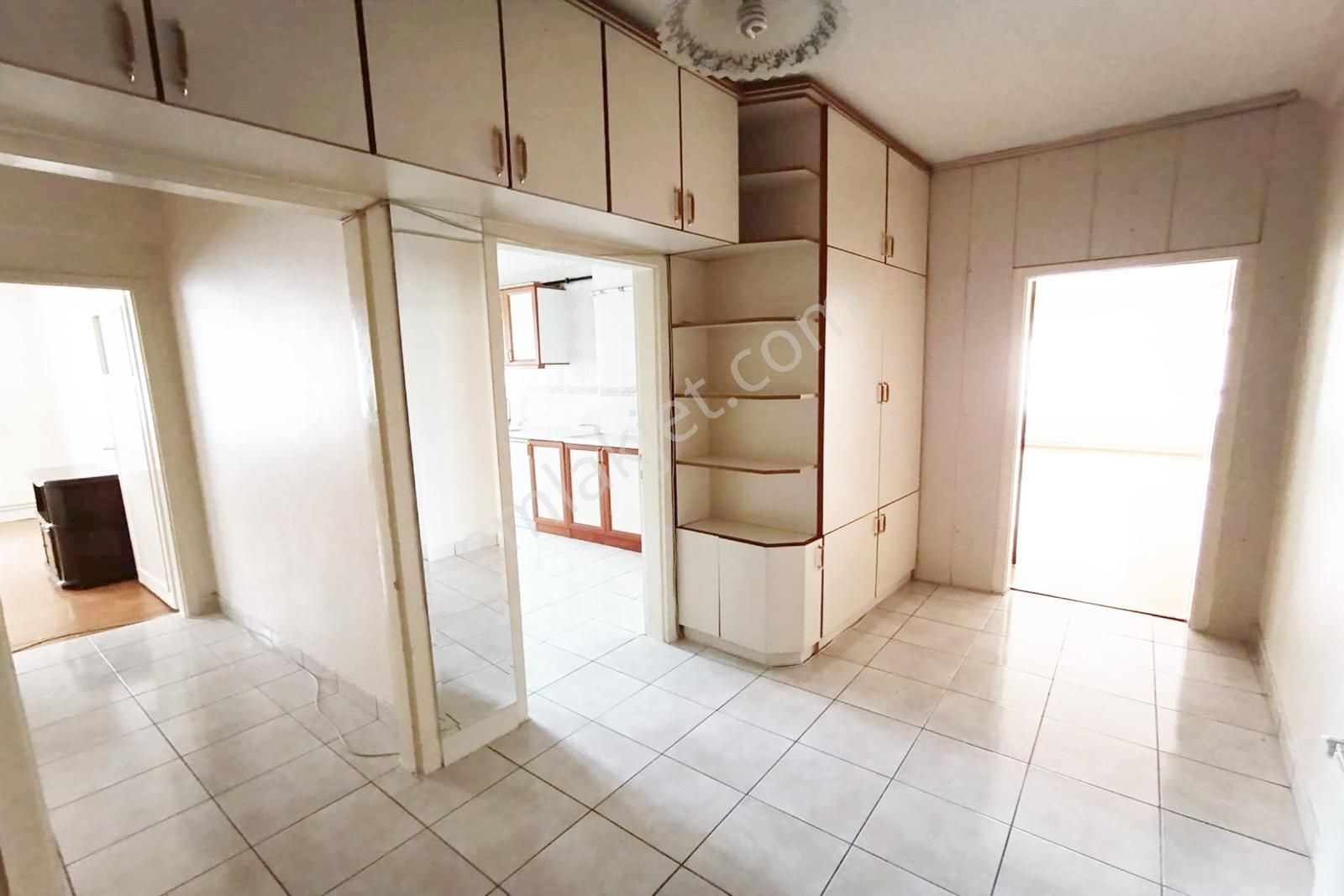 Ufuk Özdemir'den Gazino Ve Metro Yakını 3+1 Daire 1 Kat - Görsel 19