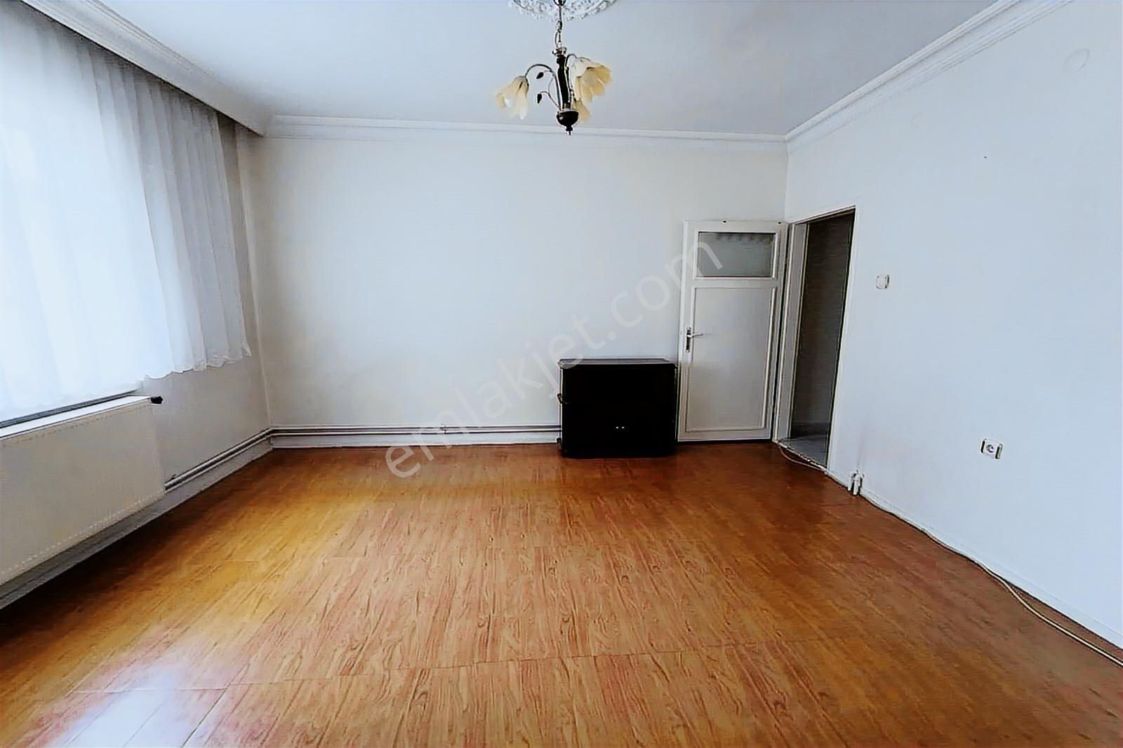 Ufuk Özdemir'den Gazino Ve Metro Yakını 3+1 Daire 1 Kat - Görsel 13