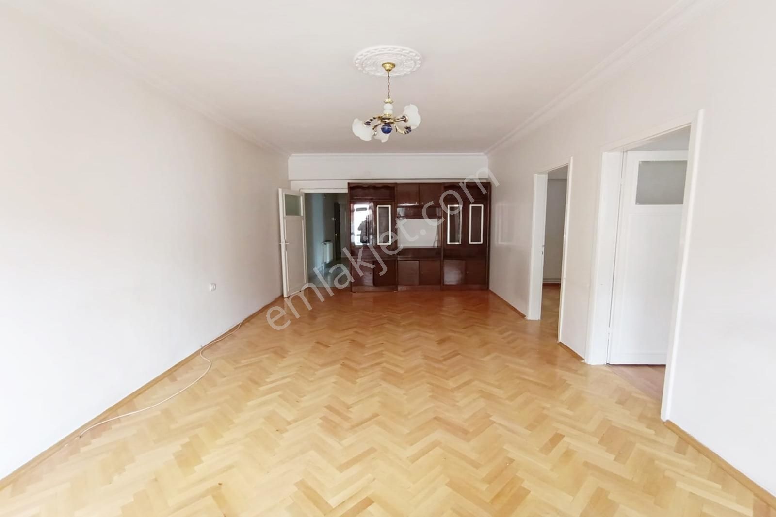 Ufuk Özdemir'den Gazino Ve Metro Yakını 3+1 Daire 1 Kat - Görsel 32