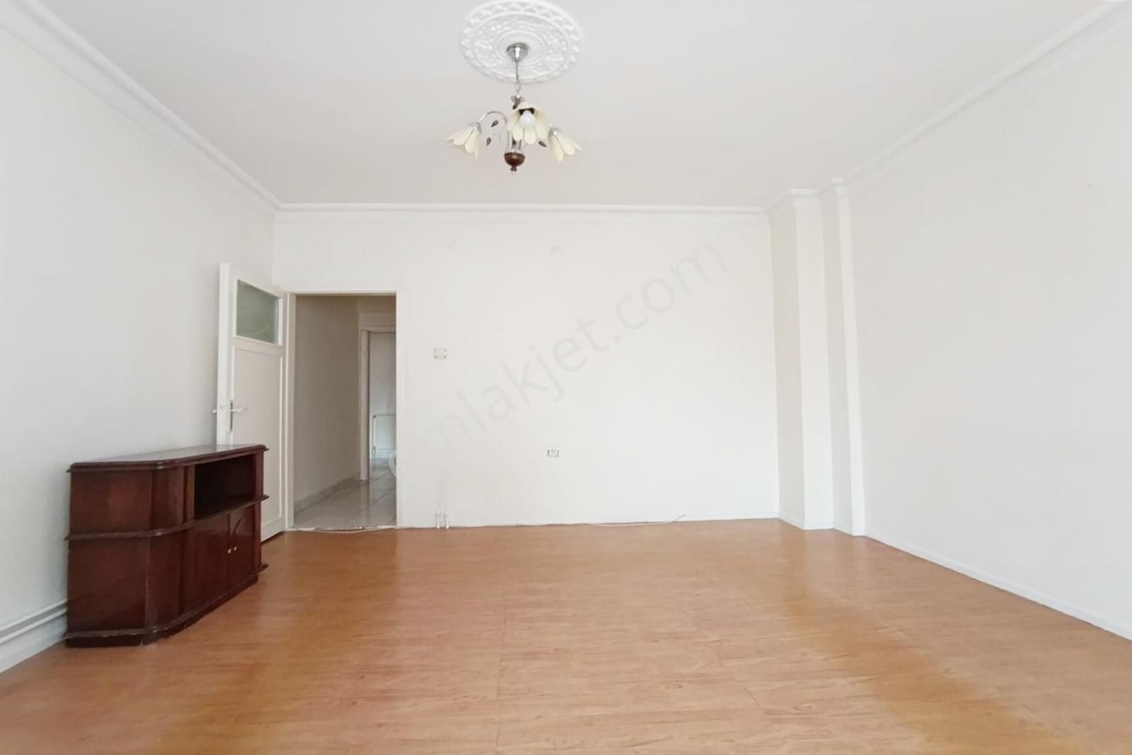 Ufuk Özdemir'den Gazino Ve Metro Yakını 3+1 Daire 1 Kat - Görsel 28