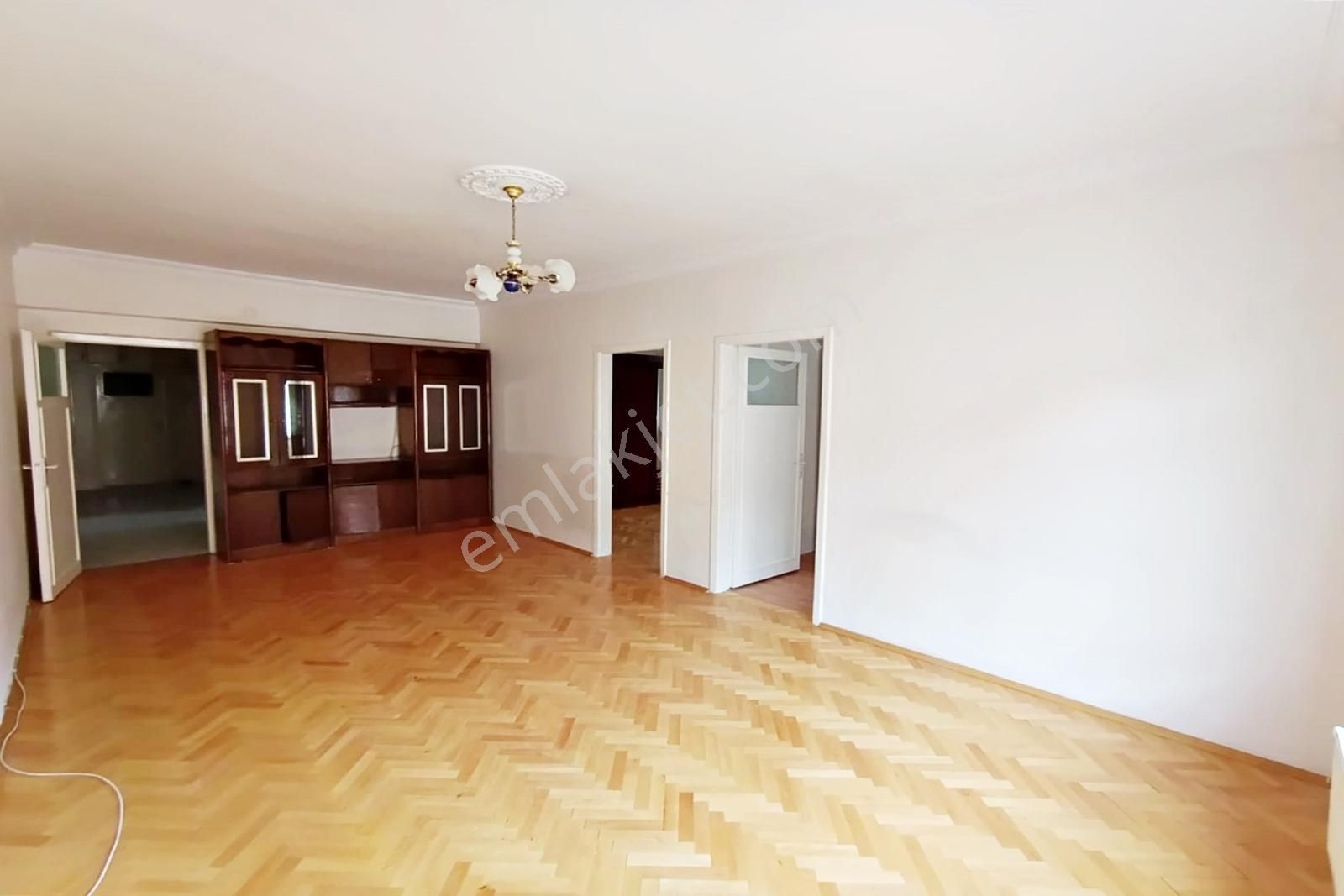 Ufuk Özdemir'den Gazino Ve Metro Yakını 3+1 Daire 1 Kat - Görsel 25