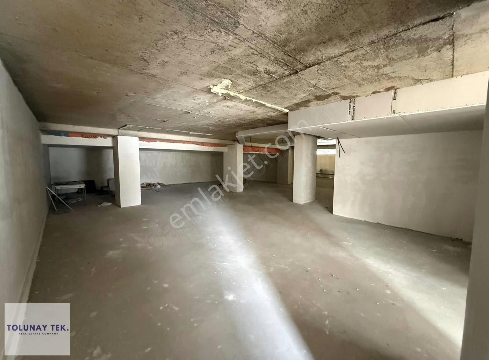 Çengelköy Cadde Üzeri Sıfır 275 M² Kurumsala Uygun - Görsel 5