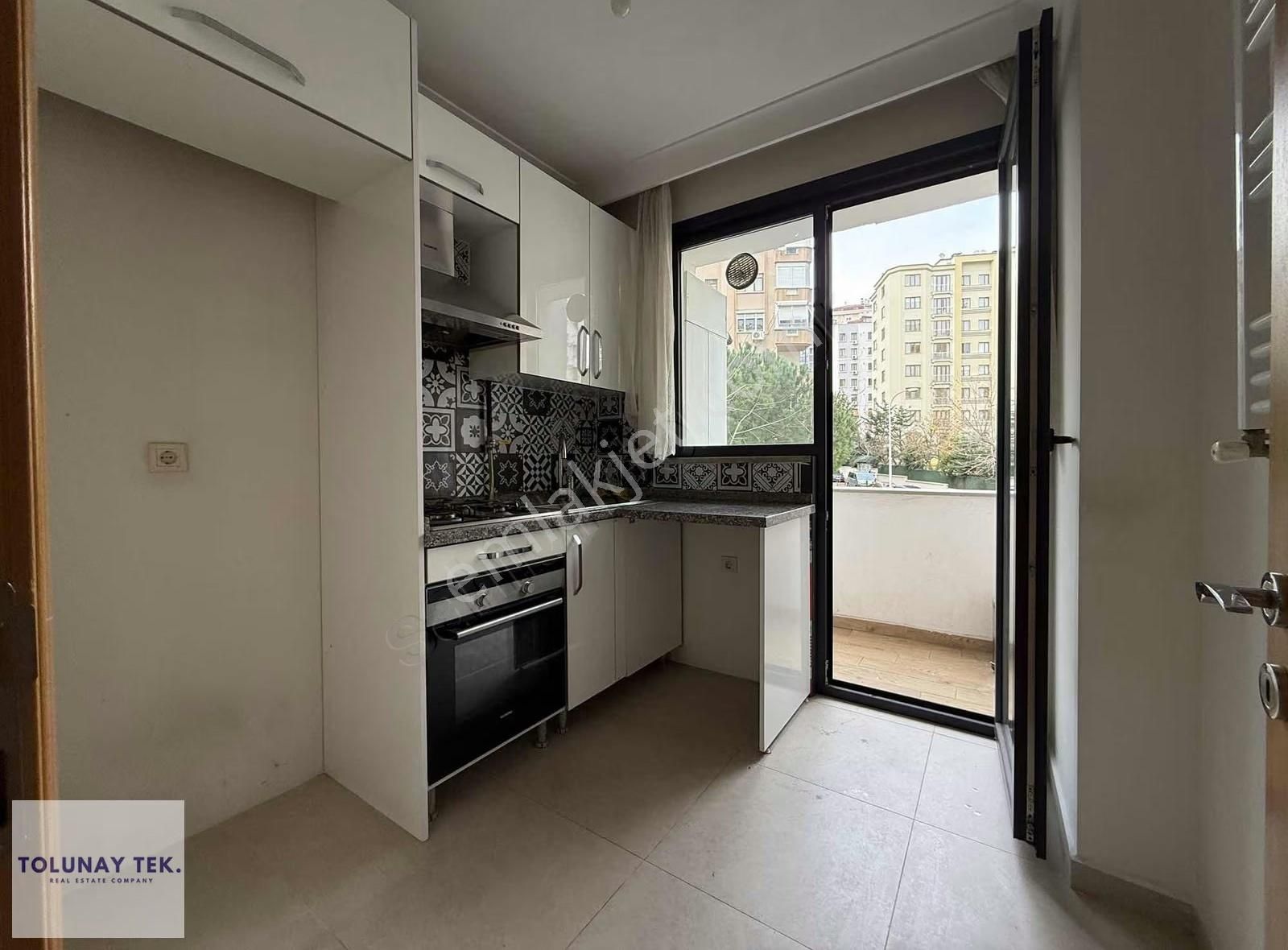 Bostancıda Önü Açık Ferah 2+1 Otoparklı Kiralık Daire - Görsel 8