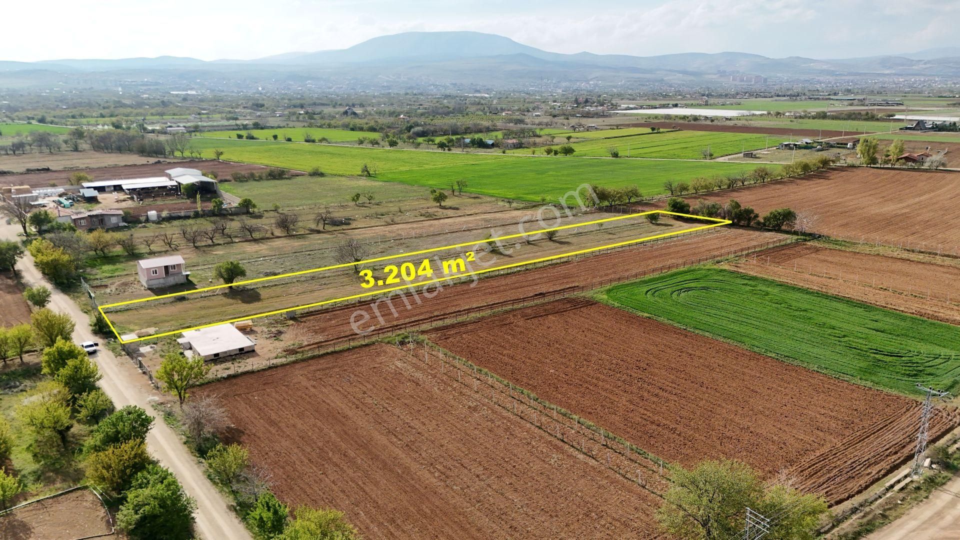 Gödene'de 3.204 M² Müstakil Tapulu Suyu Olan Bahçelik Süper Konum - Görsel 2