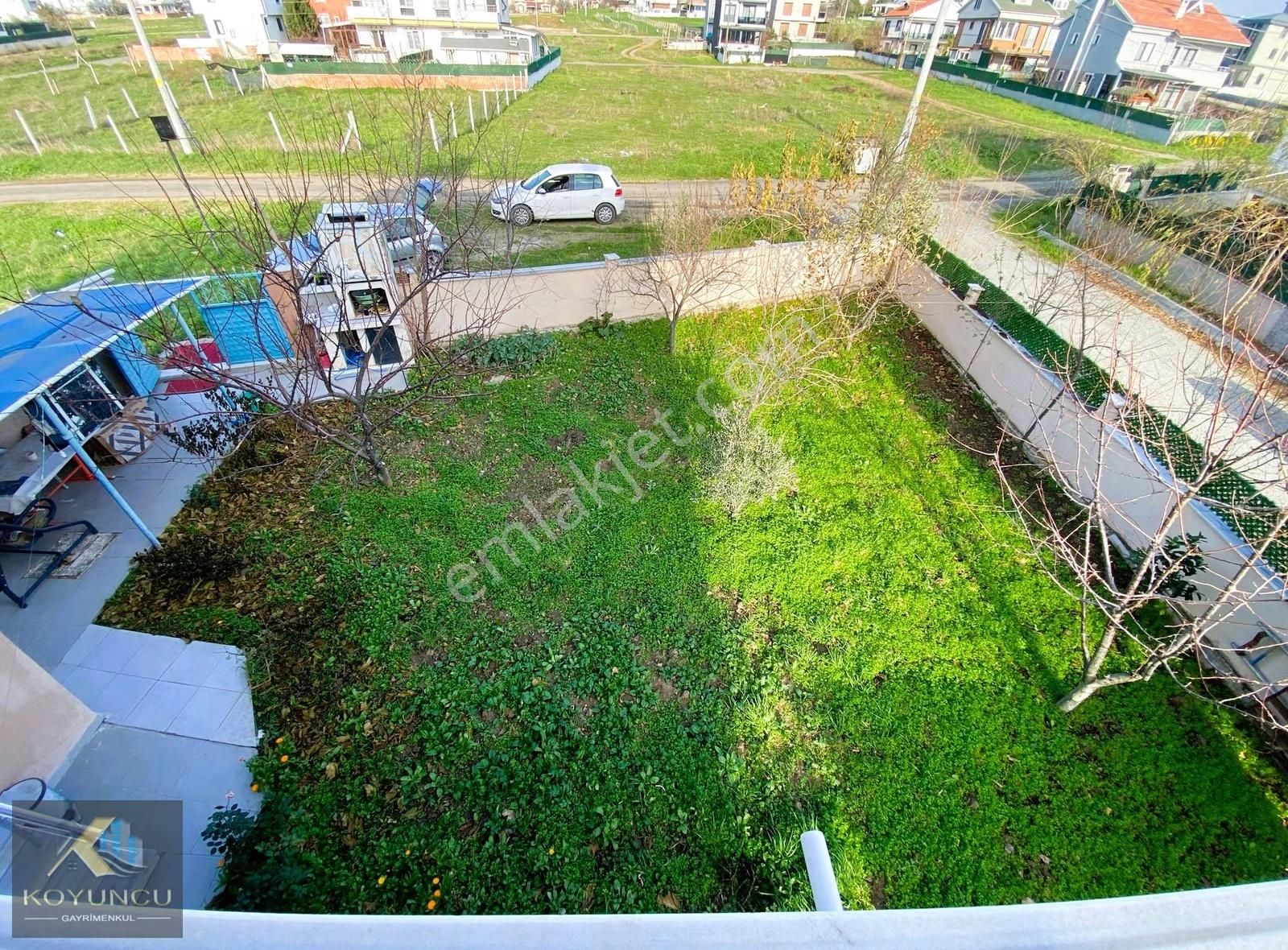 ^^koyuncu Gyrm^^yeniçiftlik'te Köşebaşı Geniş Bahçeli 3+1 Villa - Görsel 11