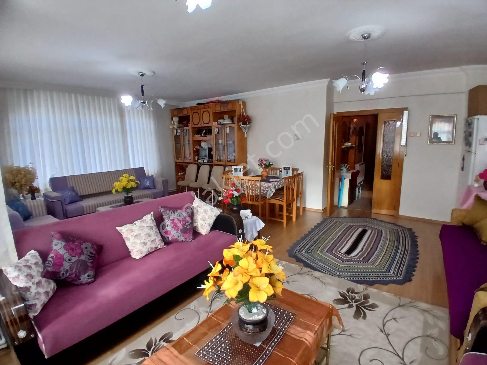 Akçay Emlak'tan Akşehir Jandarma Karakolu Civarında Bakımlı Ara Kat Geniş Satılık 3+1 Daire - Görsel 9