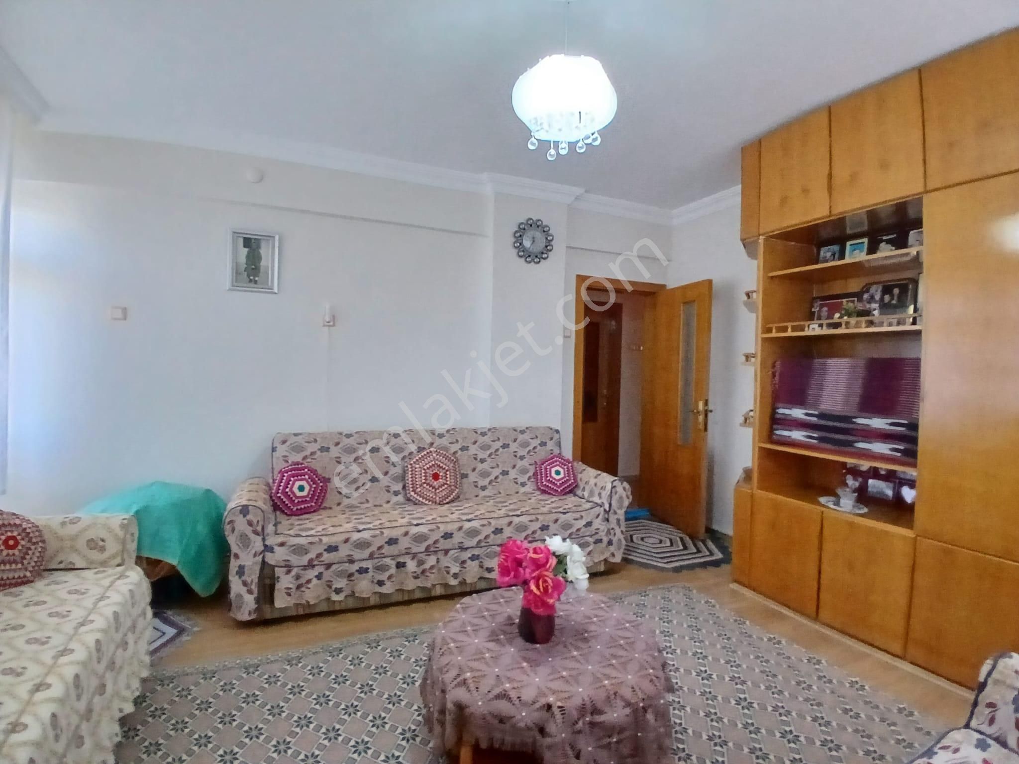 Akçay Emlak'tan Akşehir Jandarma Karakolu Civarında Bakımlı Ara Kat Geniş Satılık 3+1 Daire - Görsel 28