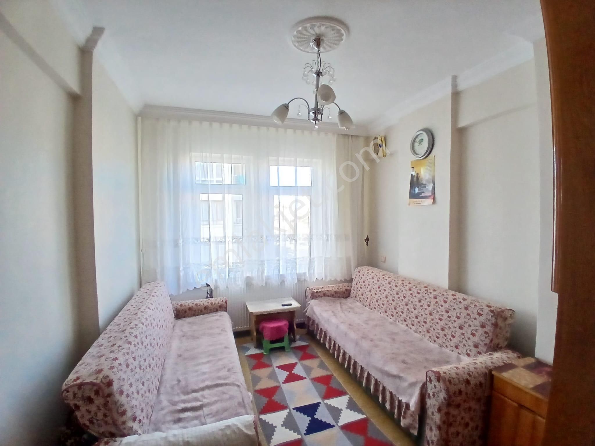 Akçay Emlak'tan Akşehir Jandarma Karakolu Civarında Bakımlı Ara Kat Geniş Satılık 3+1 Daire - Görsel 14