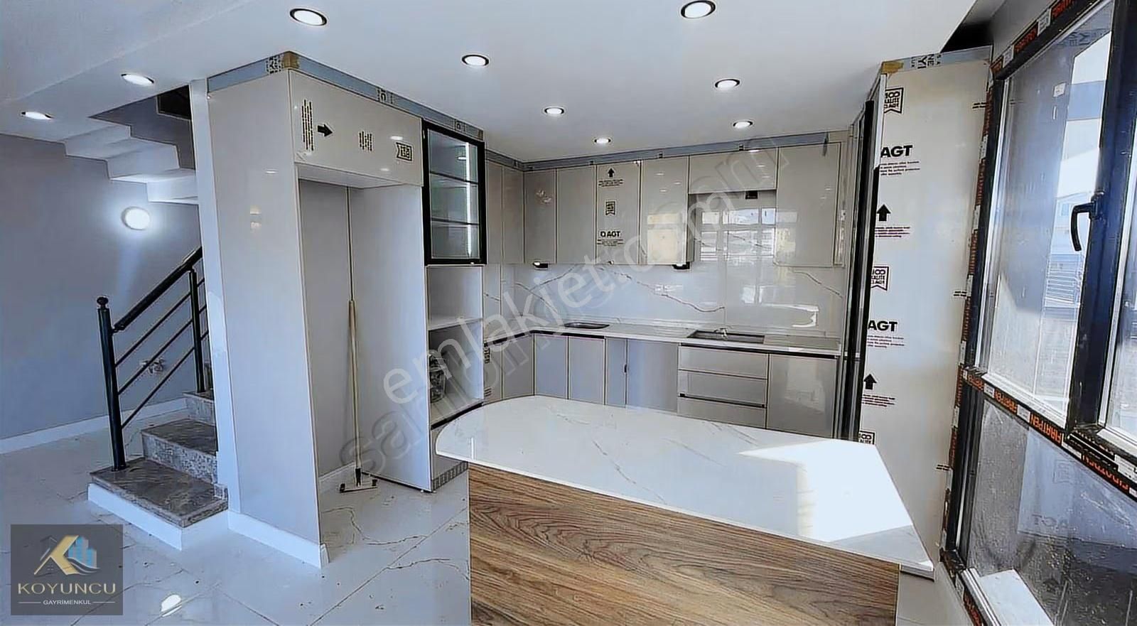 Yeniçiftlik Merkzde Deniz Manzaralı İskanlı Satılık4+1 Lüx Villa - Görsel 2