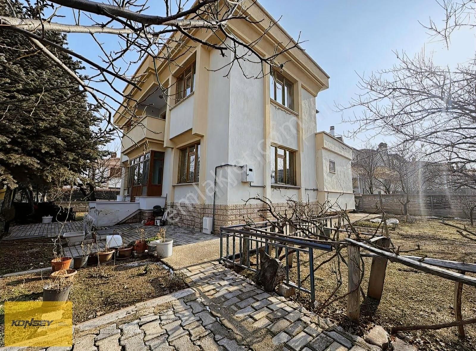 Konsey'den Sille Ak Mahallesinde Satılık 4+1 Müstakil Villa - Görsel 9