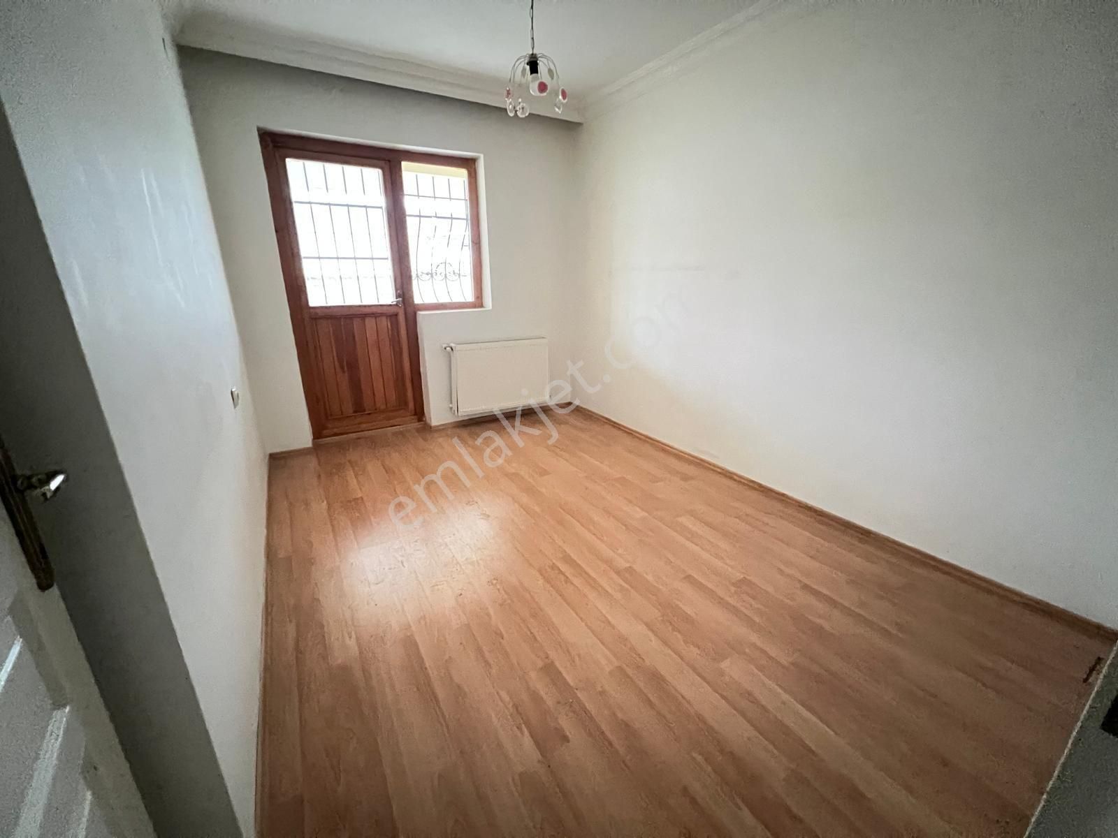 Karapürçekte 3+1 Kat Konumlu Altı Daire Eyüp Cami Mevki - Görsel 29