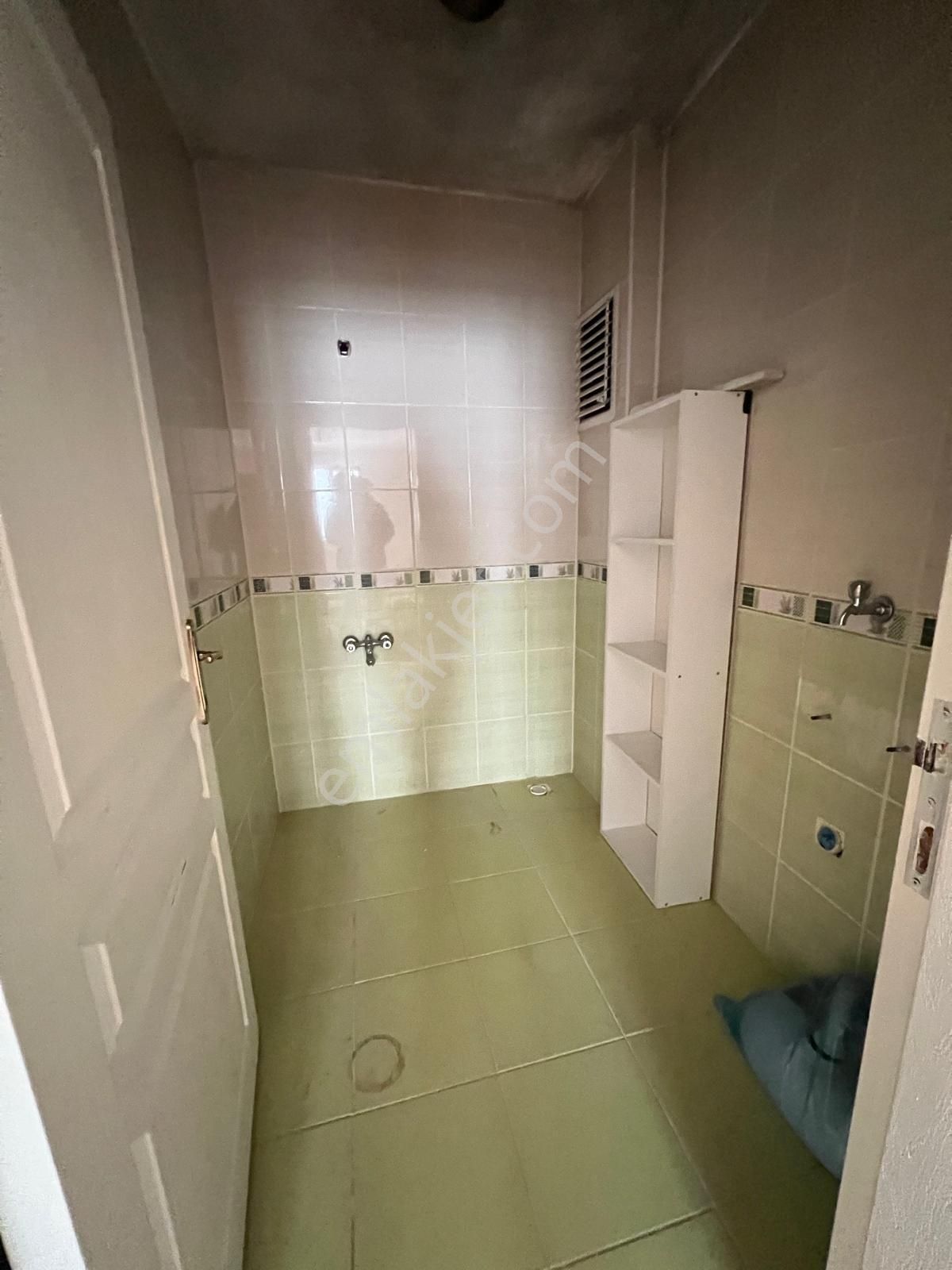 Karapürçekte 3+1 Kat Konumlu Altı Daire Eyüp Cami Mevki - Görsel 23