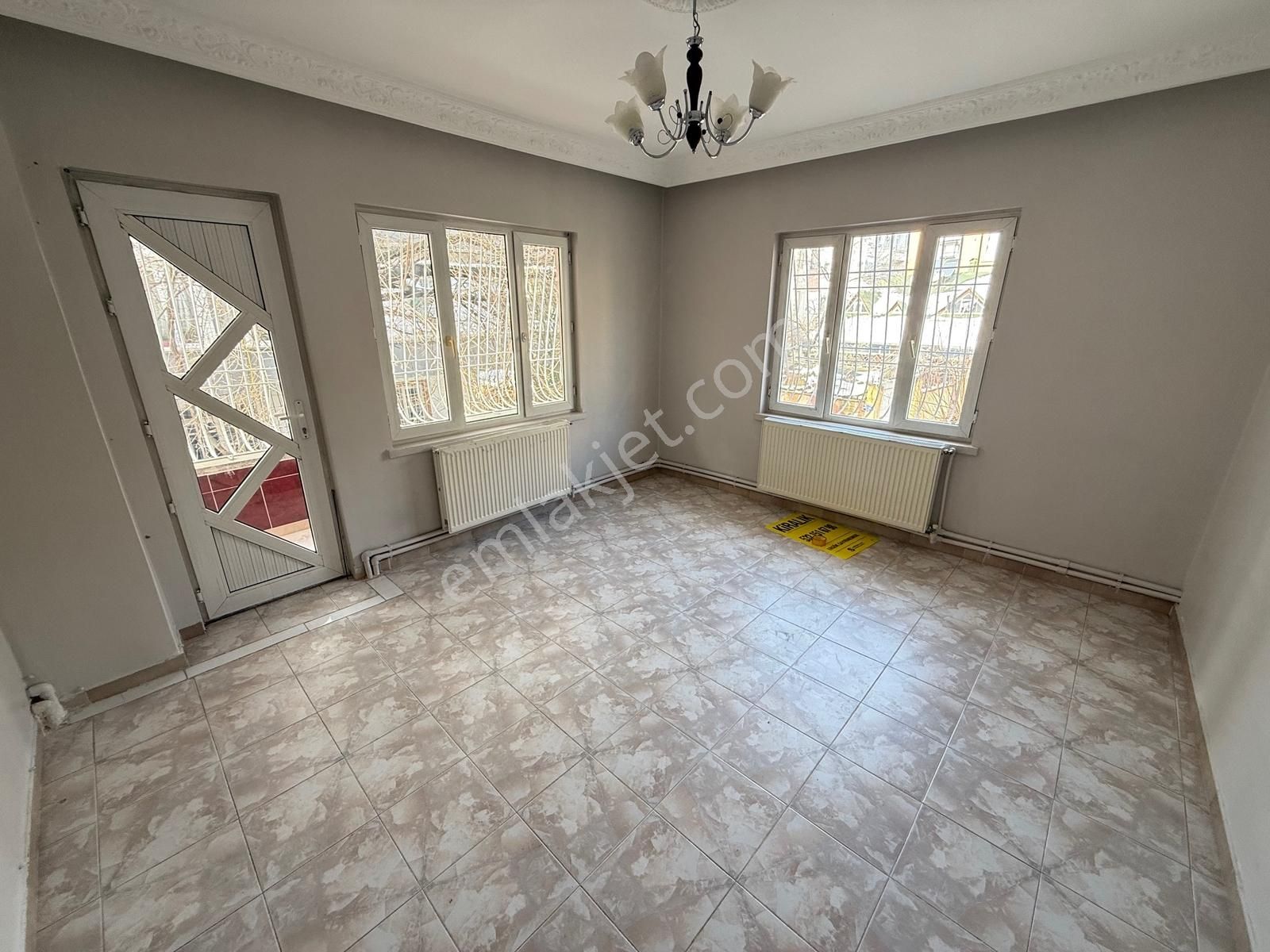 Fidanlık Mahallesinde Fıstık Park Yakınında 3+1 Kiralık Daire - Görsel 7