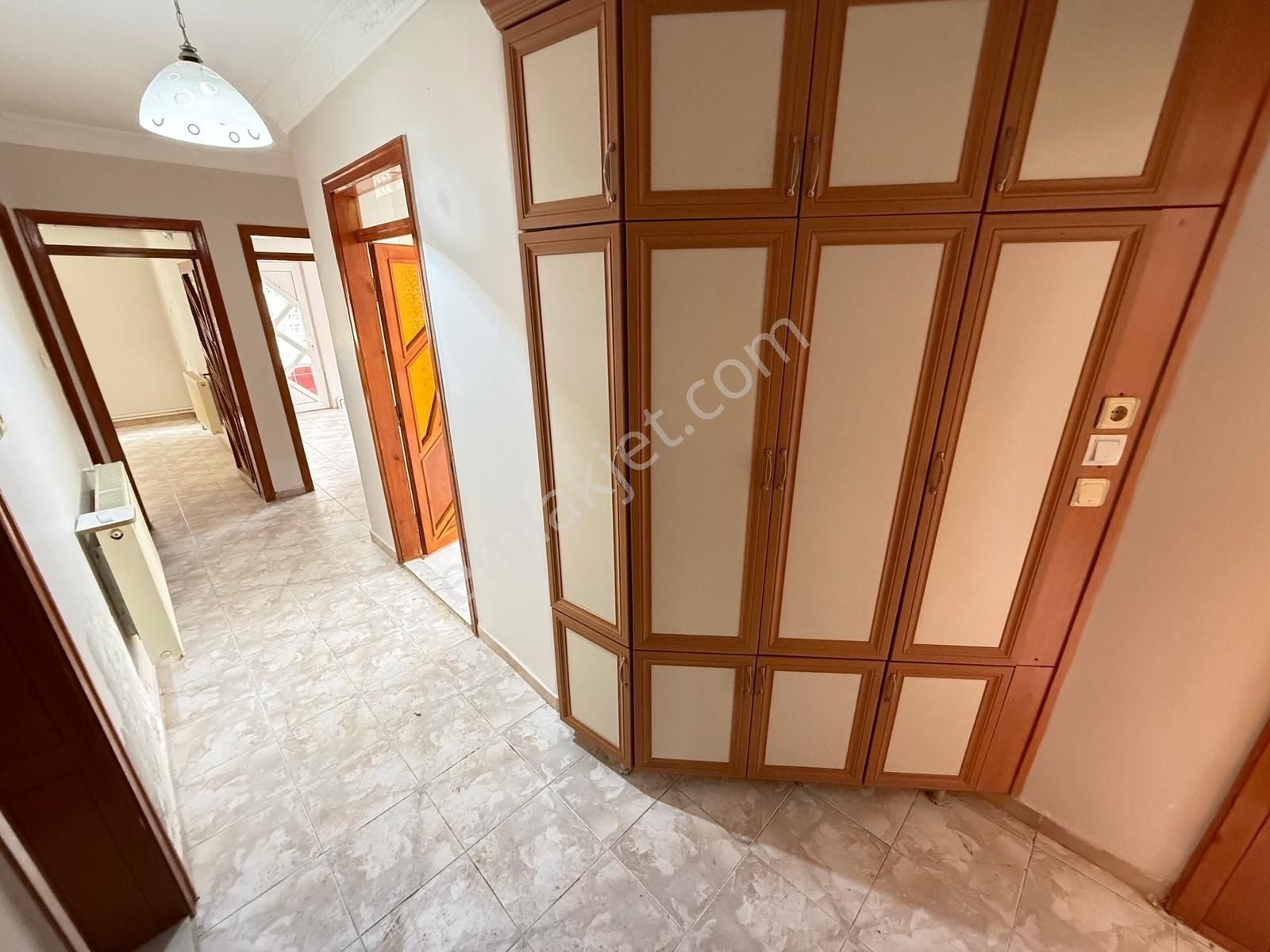 Fidanlık Mahallesinde Fıstık Park Yakınında 3+1 Kiralık Daire - Görsel 12