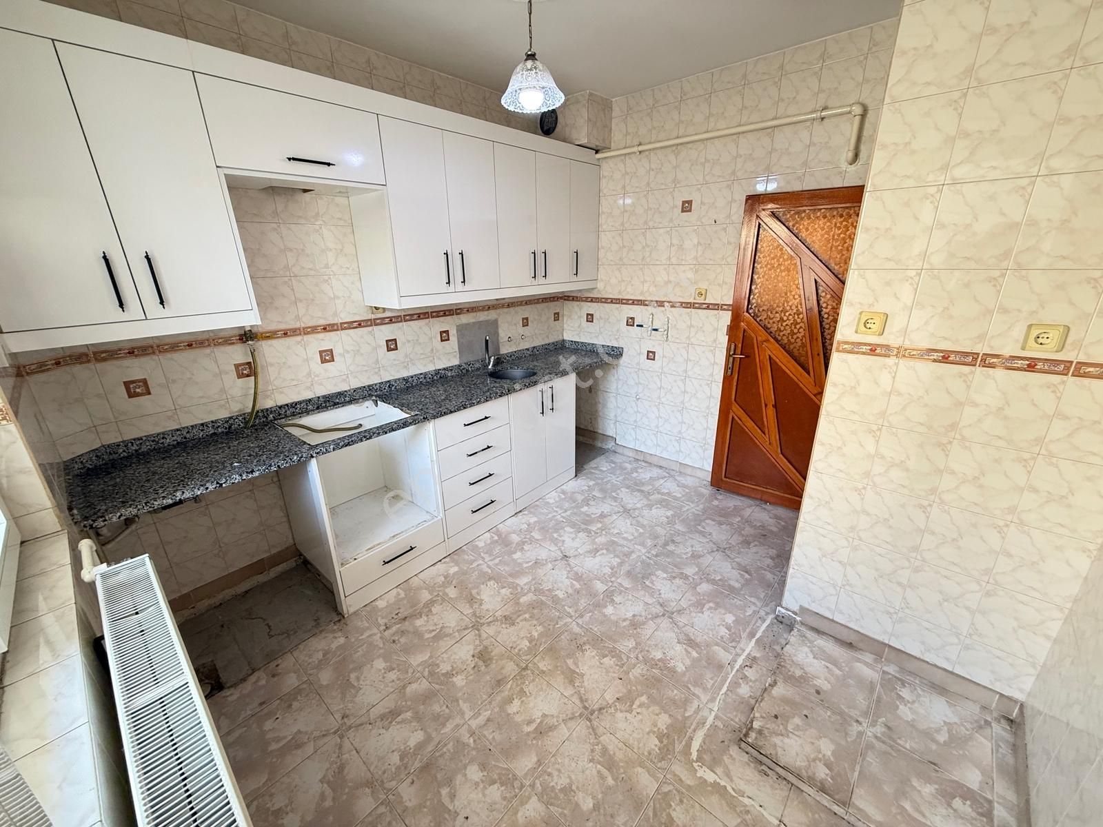 Fidanlık Mahallesinde Fıstık Park Yakınında 3+1 Kiralık Daire - Görsel 6