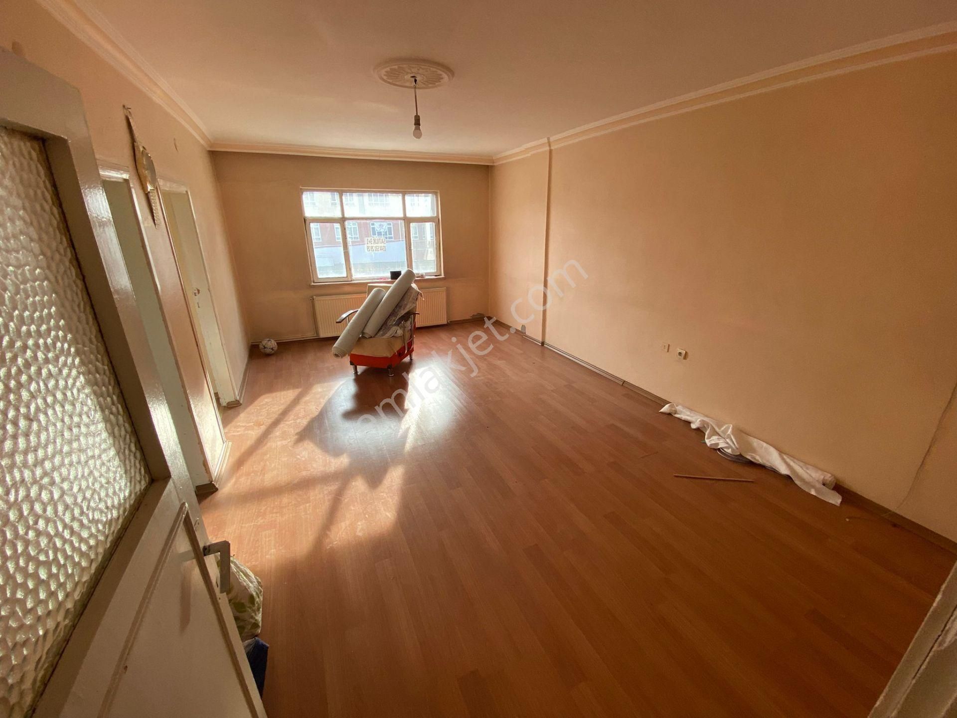 Akşemsettin Mahallesinde 3+1 Satılık Daire - Görsel 3