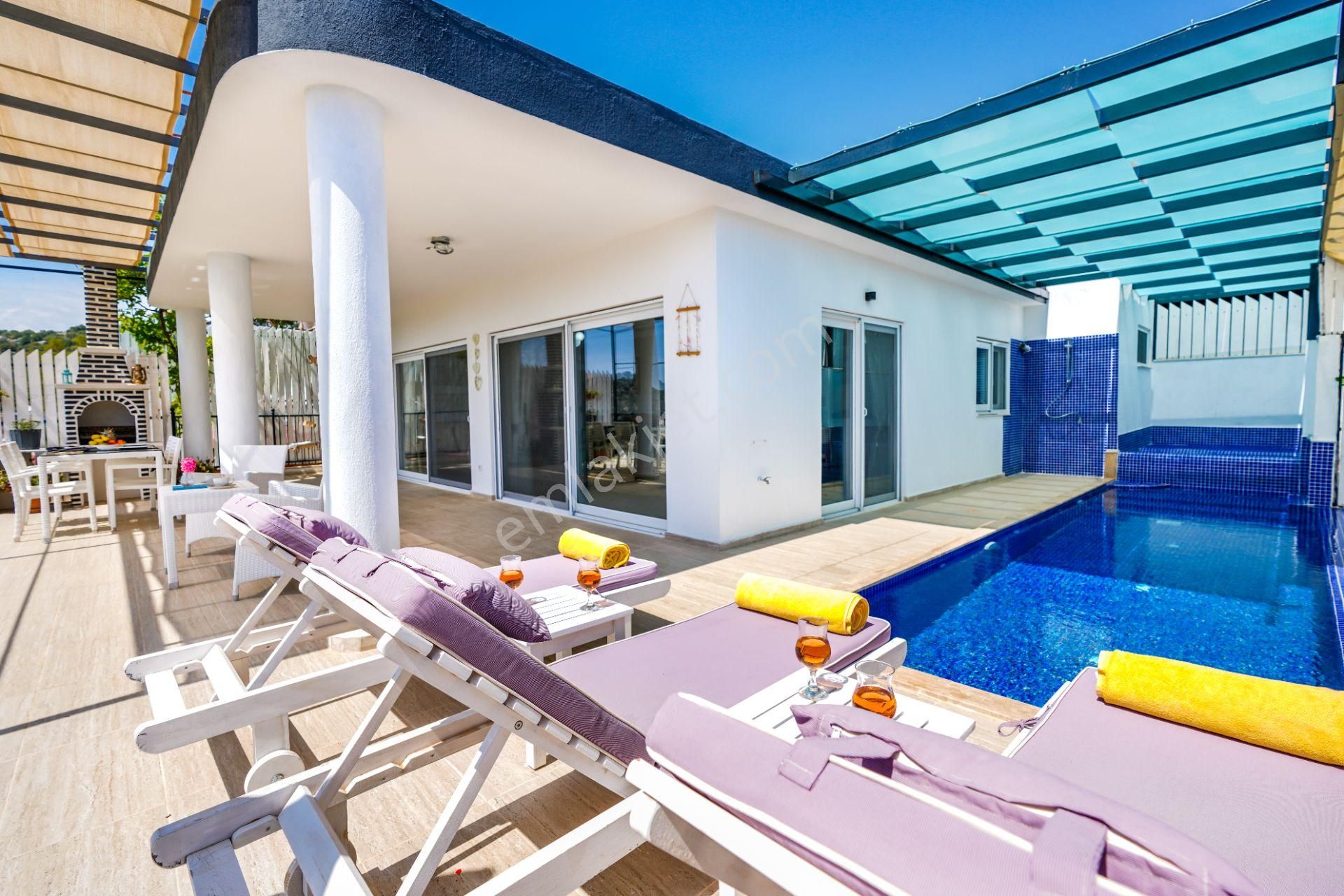 Kalkan Ulugöl Mevkinde Doğa Manzaralı Jakuzili Muhafazakar Tatil Villası - Görsel 4