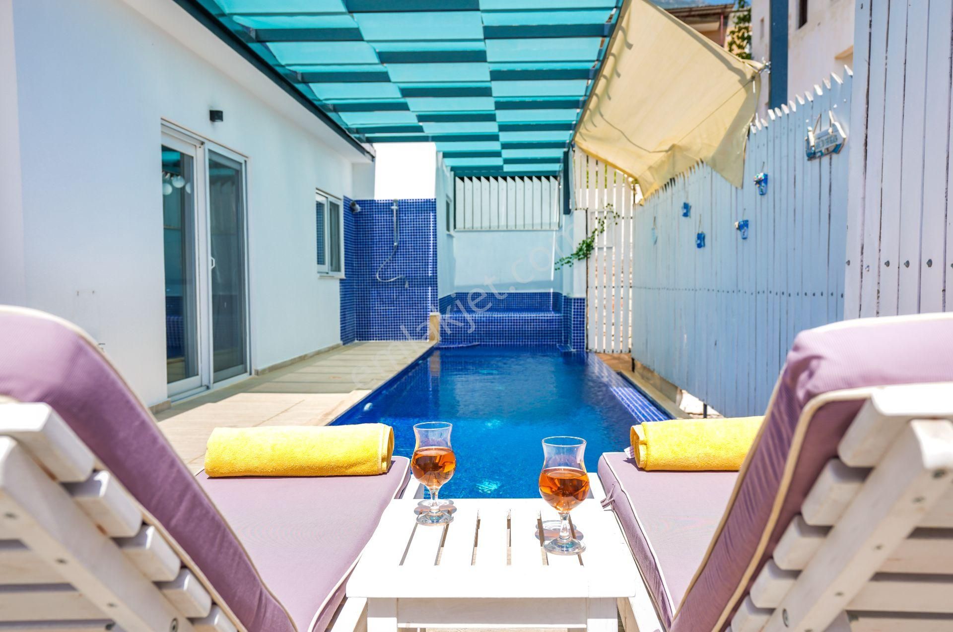 Kalkan Ulugöl Mevkinde Doğa Manzaralı Jakuzili Muhafazakar Tatil Villası - Görsel 5