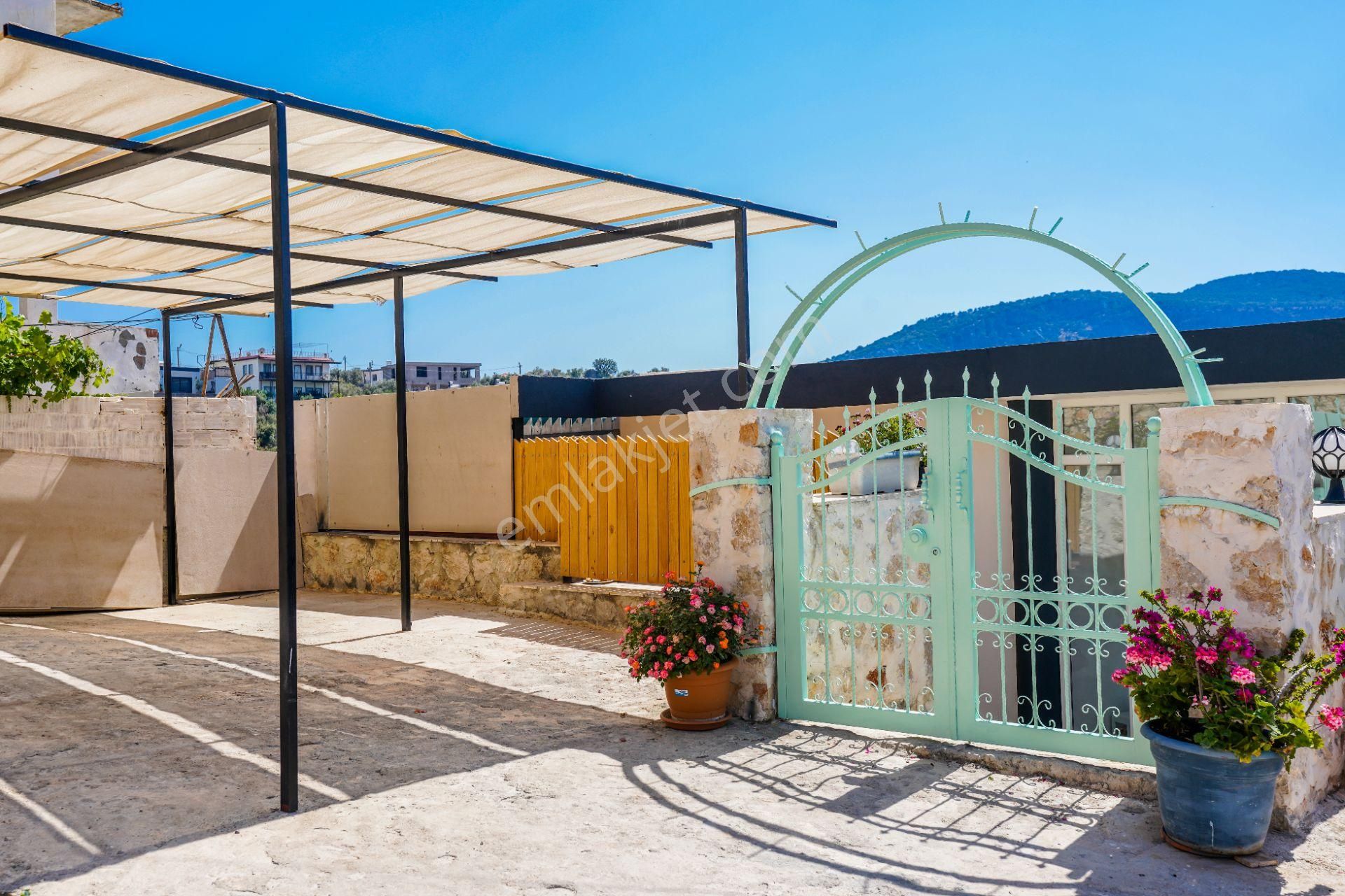 Kalkan Ulugöl Mevkinde Doğa Manzaralı Jakuzili Muhafazakar Tatil Villası - Görsel 9