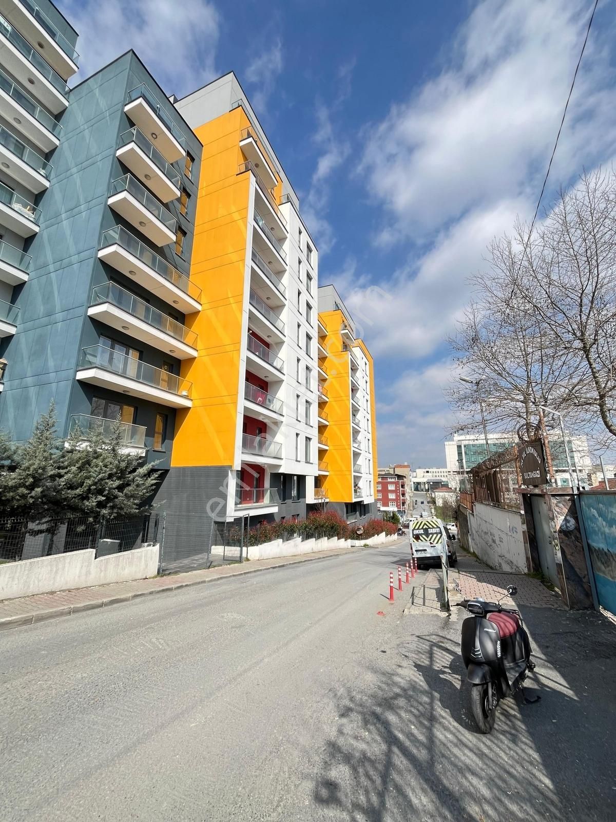 Aydın İnş. Site İçinde Önü Açık 3+1 Kapalı Otoparklı Lüx Daire - Görsel 2