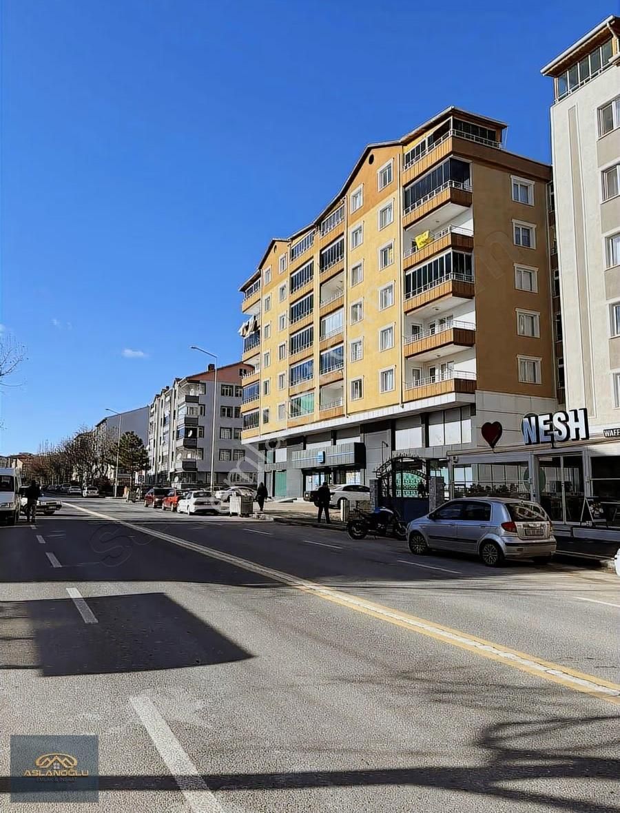 Aslanoğlu Emlak'tan Bulvar Üzeri Satılık 3+1 Geniş Daire - Görsel 27