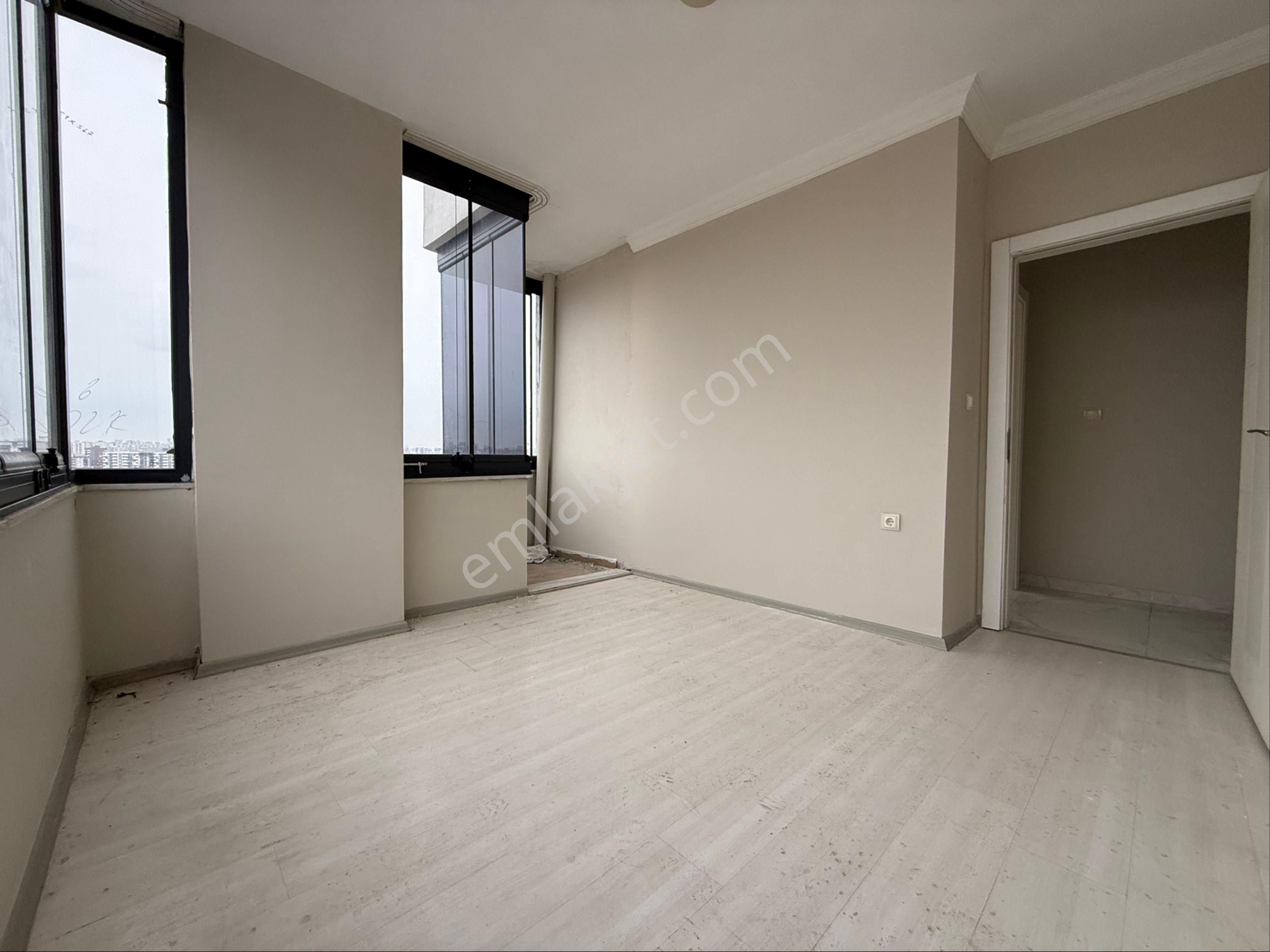 Mithatpaşa Mahallesinde Site İçerisinde 3+1 Kapalı Mutfak Satılık Daire - Görsel 13