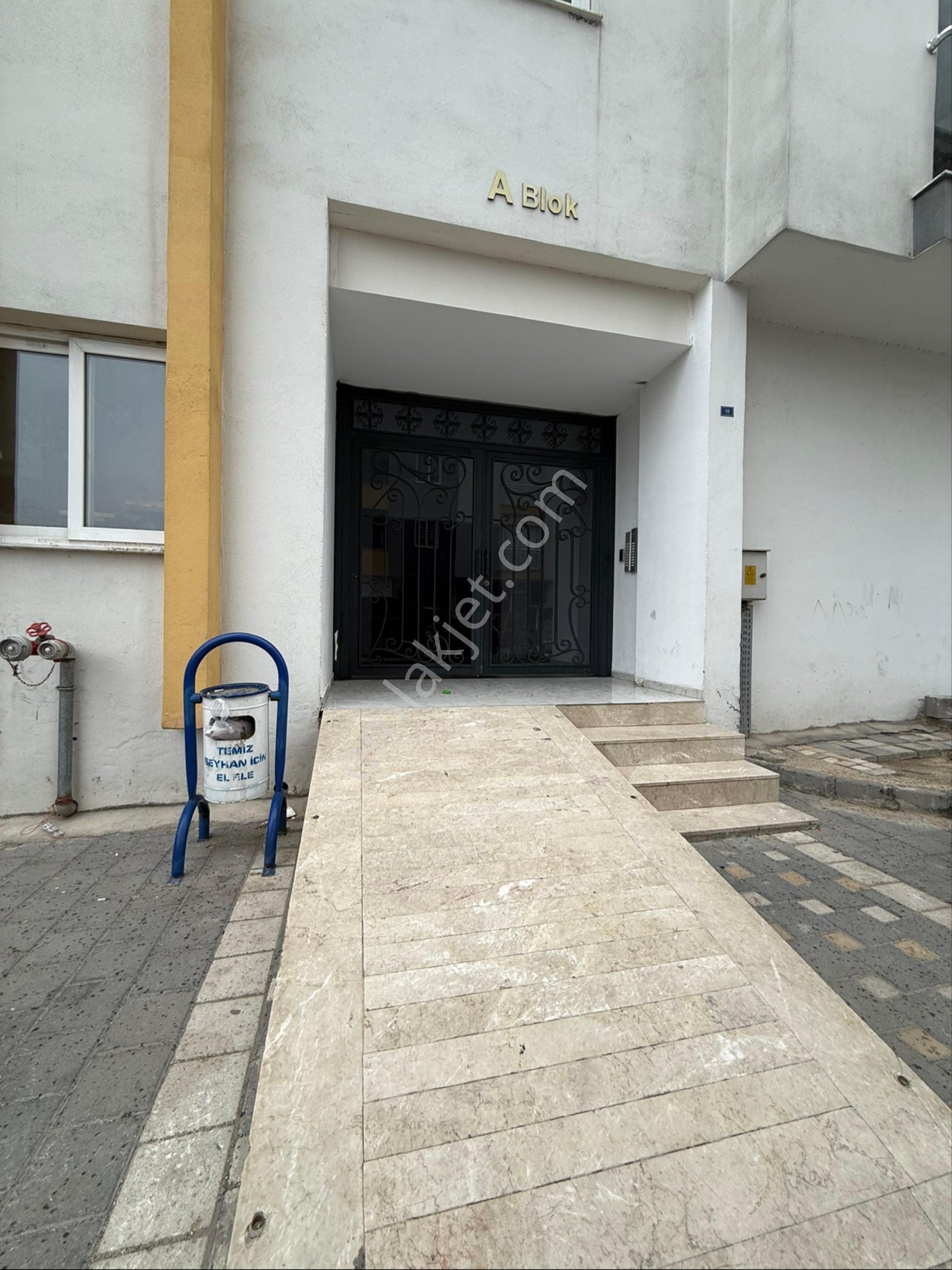 Mithatpaşa Mahallesinde Site İçerisinde 3+1 Kapalı Mutfak Satılık Daire - Görsel 19