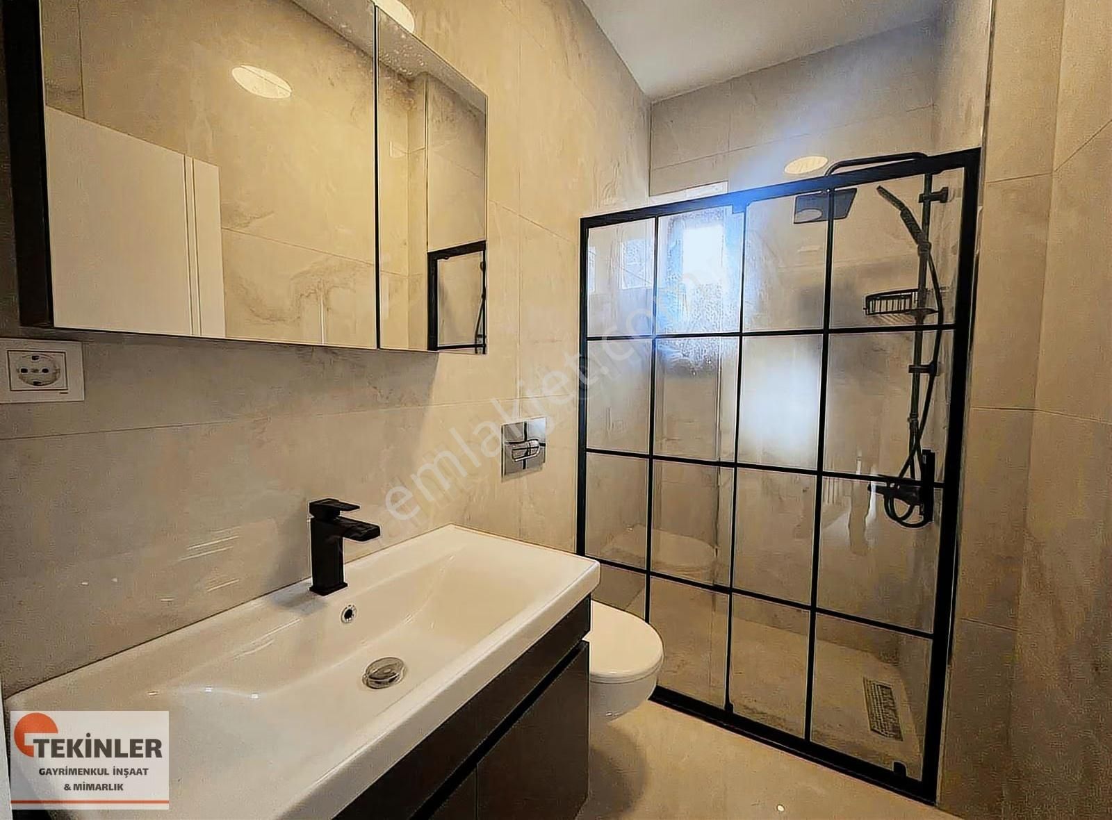 Tuzla Mercan'da Revize Edilmiş Manzaralı Kiralık Tripleks Villa - Görsel 12