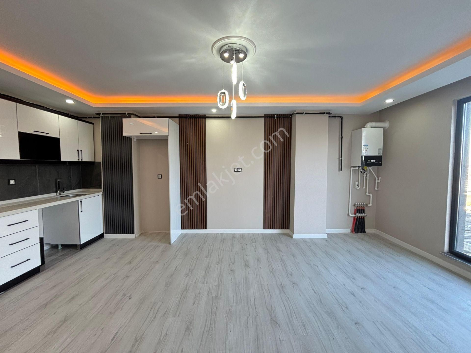 Güven'den Tepe'de Yılın Son Fırsat Dairesi Ön Cephe İskanlı 1+1 - Görsel 2