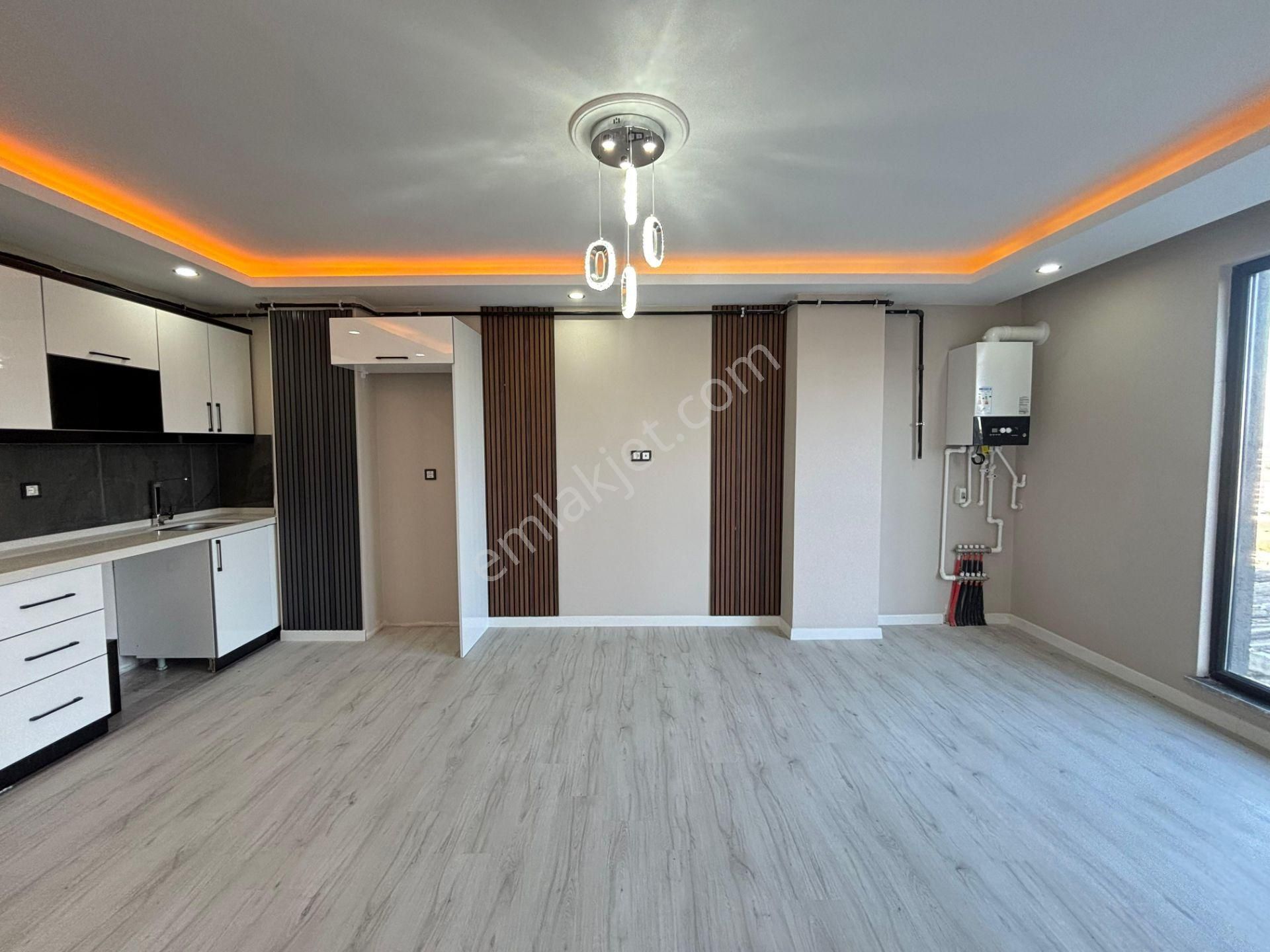 Güven'den Tepe'de Yılın Son Fırsat Dairesi Ön Cephe İskanlı 1+1 - Görsel 6