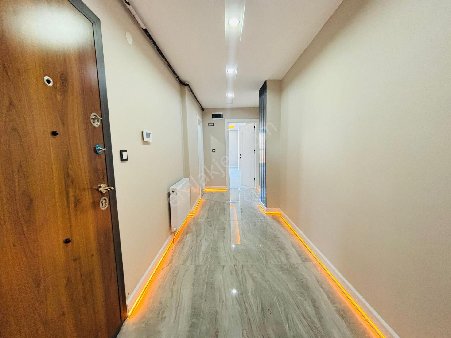 Güven'den Tepe'de Yılın Son Fırsat Dairesi Ön Cephe İskanlı 1+1 - Görsel 14