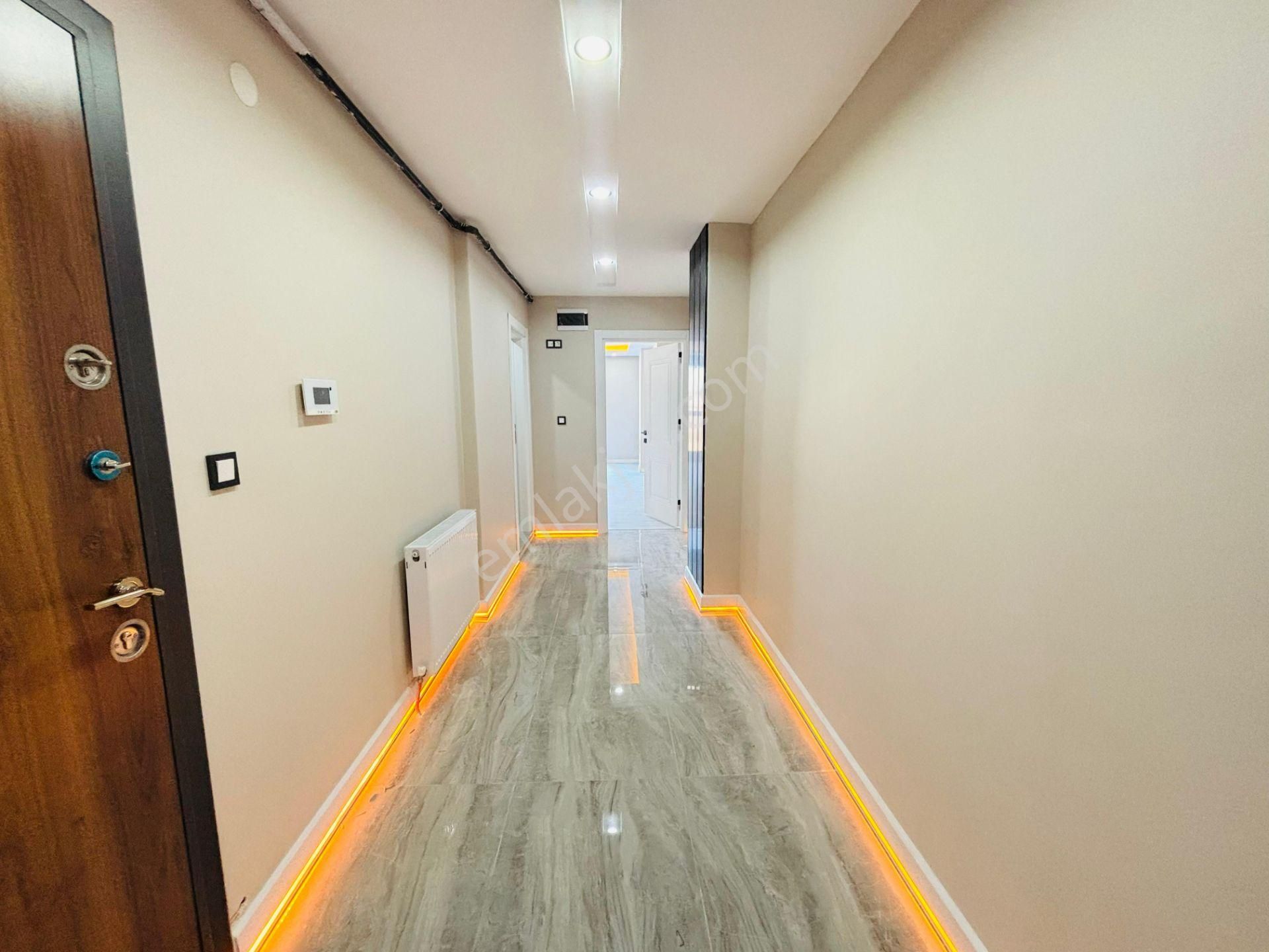 Güven'den Tepe'de Yılın Son Fırsat Dairesi Ön Cephe İskanlı 1+1 - Görsel 12