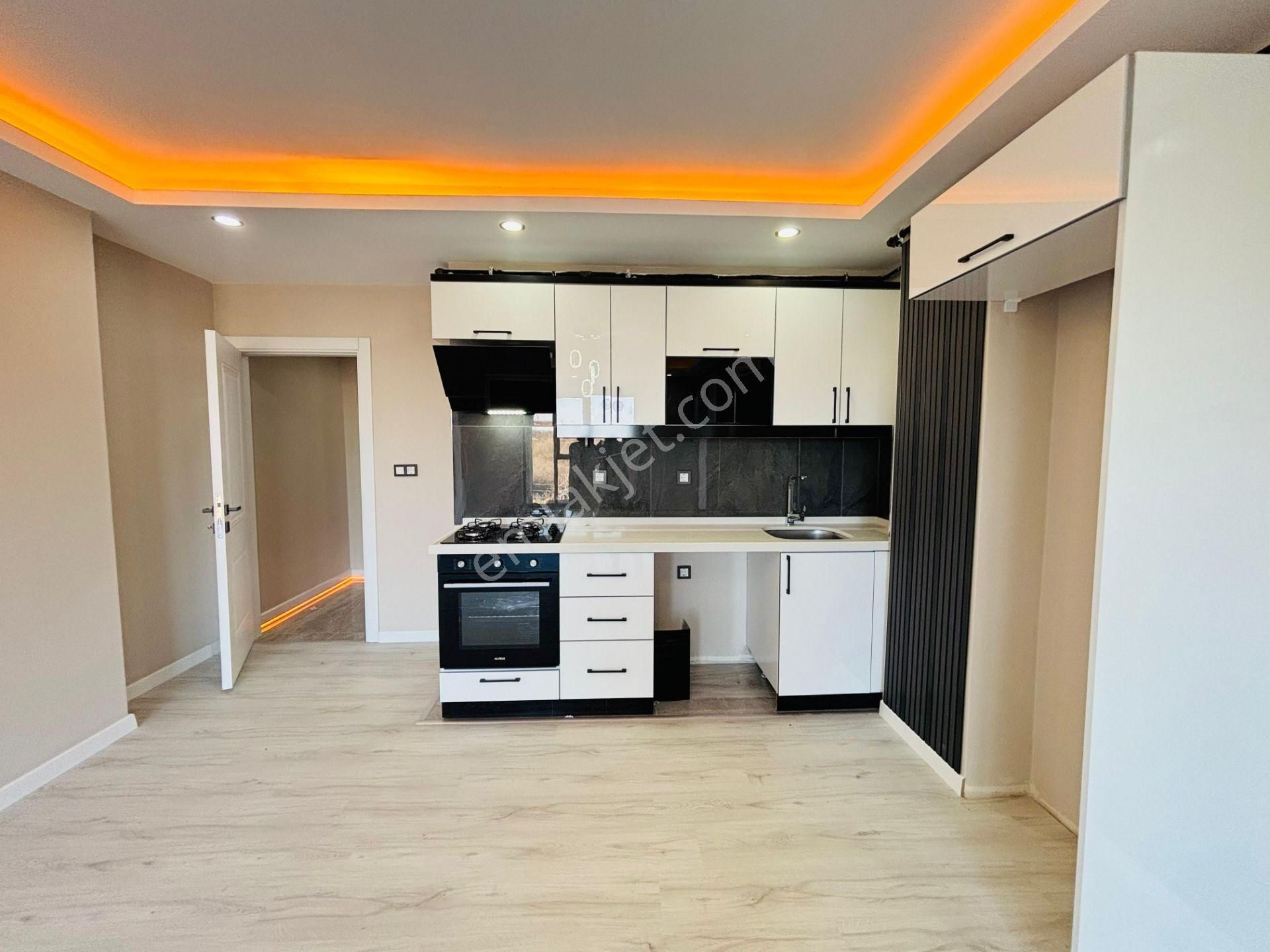 Güven'den Tepe'de Yılın Son Fırsat Dairesi Ön Cephe İskanlı 1+1 - Görsel 9