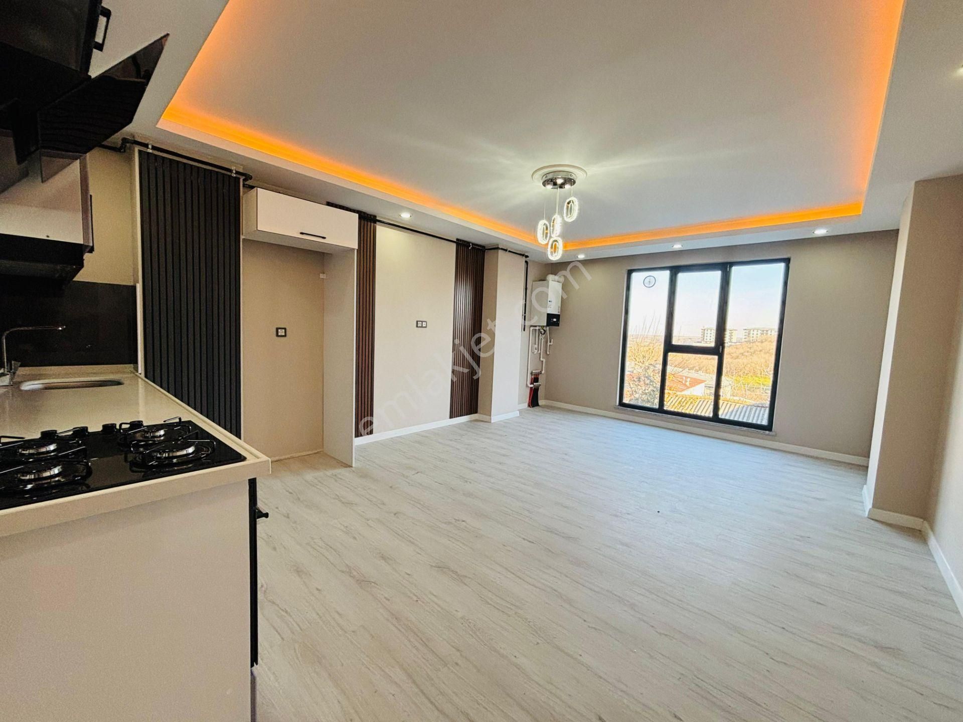 Güven'den Tepe'de Yılın Son Fırsat Dairesi Ön Cephe İskanlı 1+1 - Görsel 8