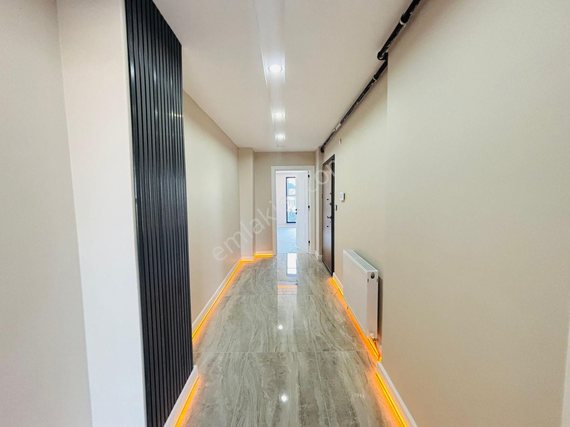 Güven'den Tepe'de Yılın Son Fırsat Dairesi Ön Cephe İskanlı 1+1 - Görsel 15