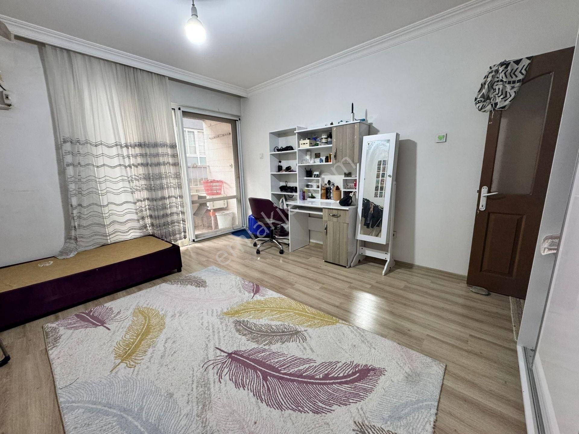 Merkezi Konumda 100m² 2+1 Full Eşyalı Acil Satılık - Görsel 4