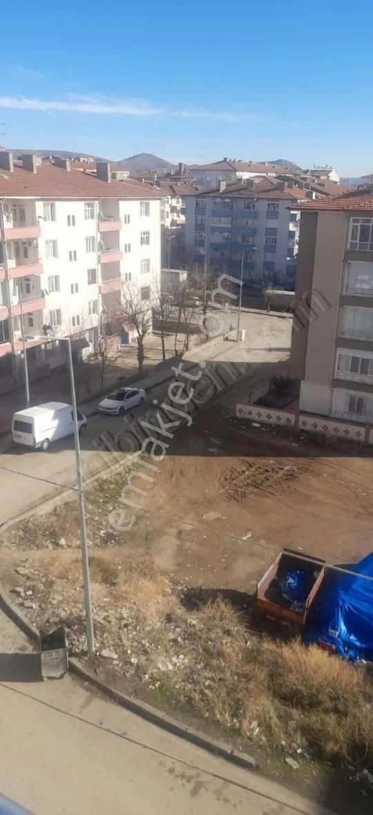 Ayanoğlu Mahallesinde Asansörlü Daire - Görsel 2