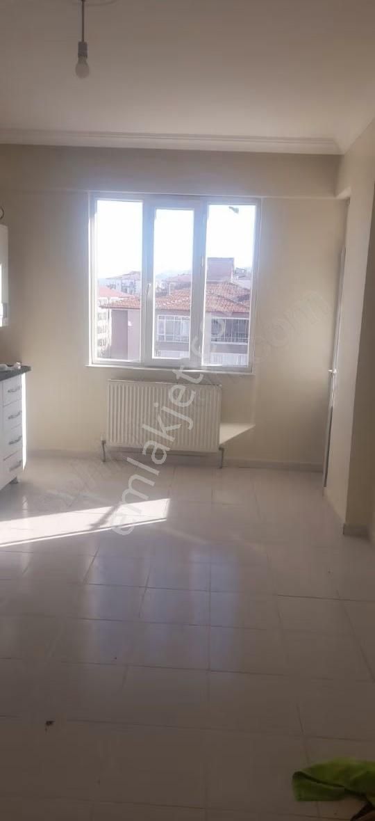 Ayanoğlu Mahallesinde Asansörlü Daire - Görsel 6