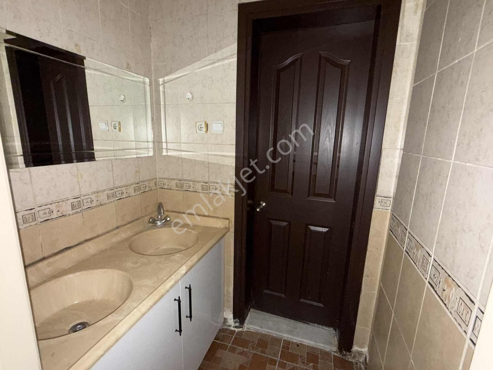 Net Emlaktan Üniversite Karışısında 3+1 Bakımlı Kiralık Daire - Görsel 15