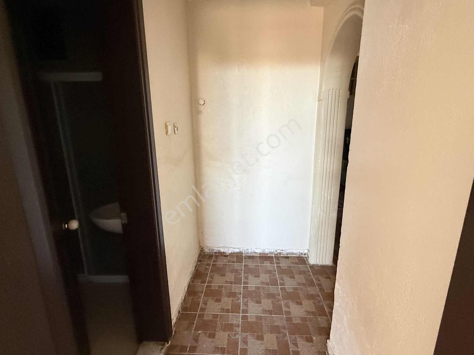 Net Emlaktan Üniversite Karışısında 3+1 Bakımlı Kiralık Daire - Görsel 23