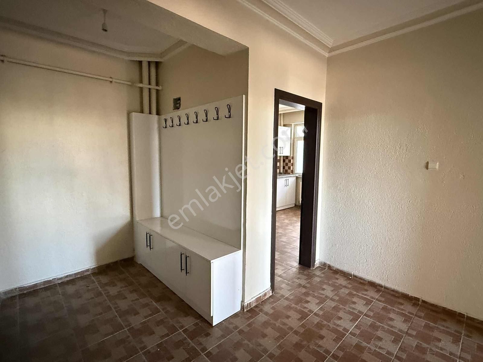 Net Emlaktan Üniversite Karışısında 3+1 Bakımlı Kiralık Daire - Görsel 8