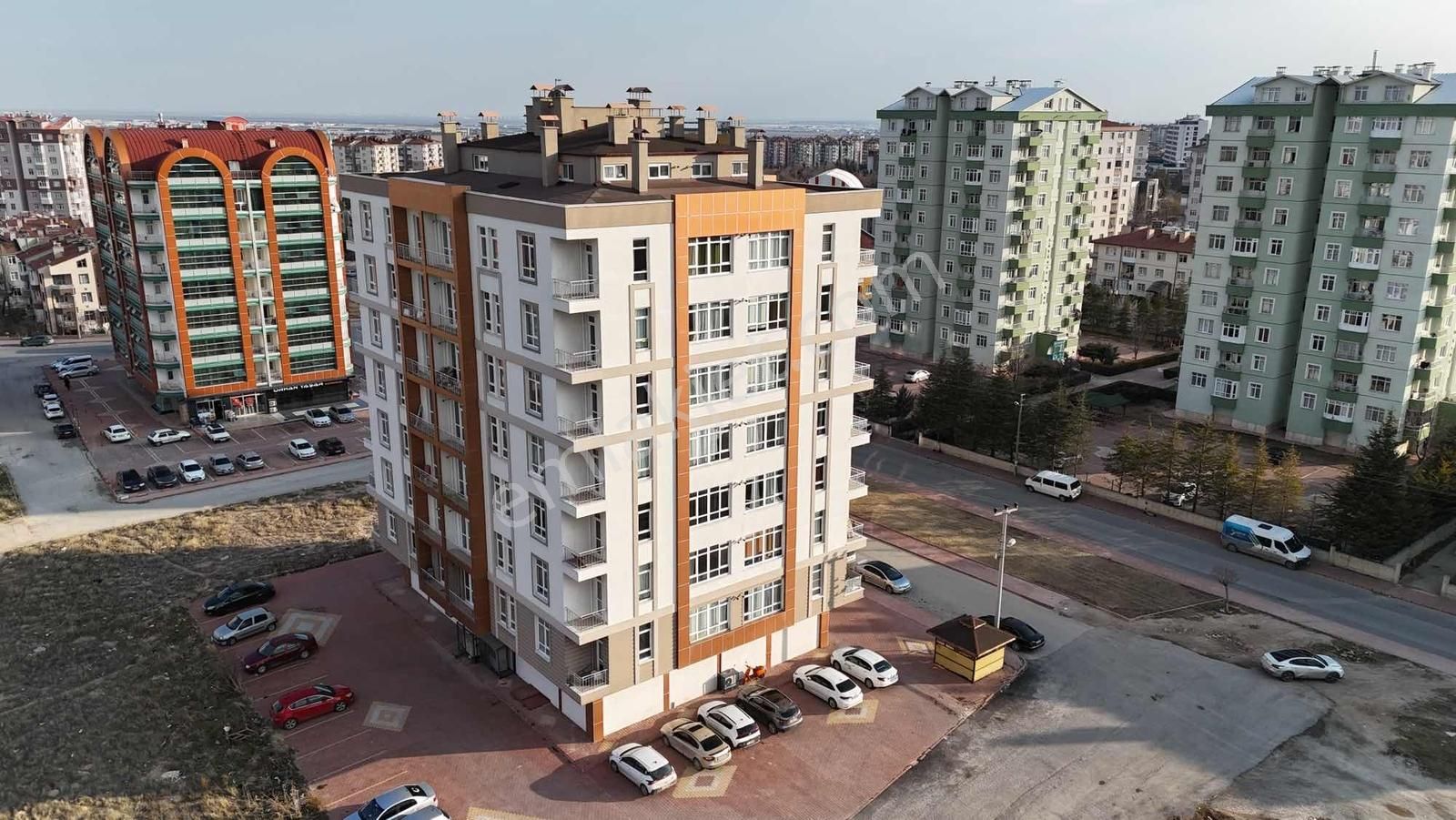 Net Emlaktan Stüdyo Park Sıtesı'nde 2+1 Ara Kat Bakımlı Daire