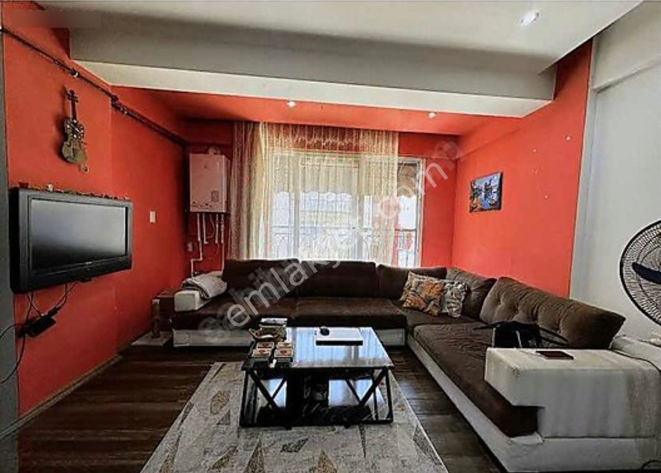 Geniş Teraslı Kiracılı Yatırımlık 1+1 Dublex Satılık Apart