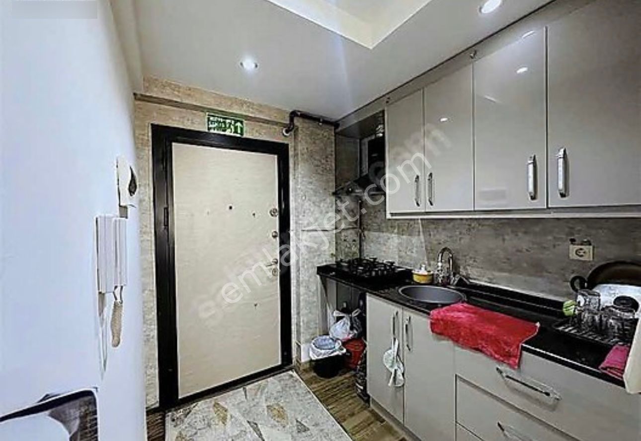 Geniş Teraslı Kiracılı Yatırımlık 1+1 Dublex Satılık Apart - Görsel 4