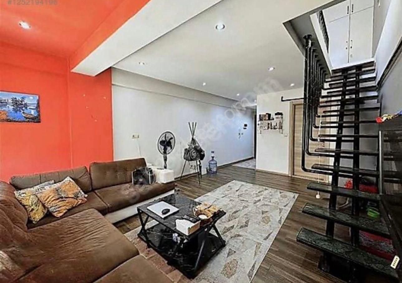 Geniş Teraslı Kiracılı Yatırımlık 1+1 Dublex Satılık Apart - Görsel 2